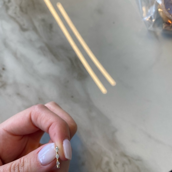 Diamond Huggies - Picture 4 of 4